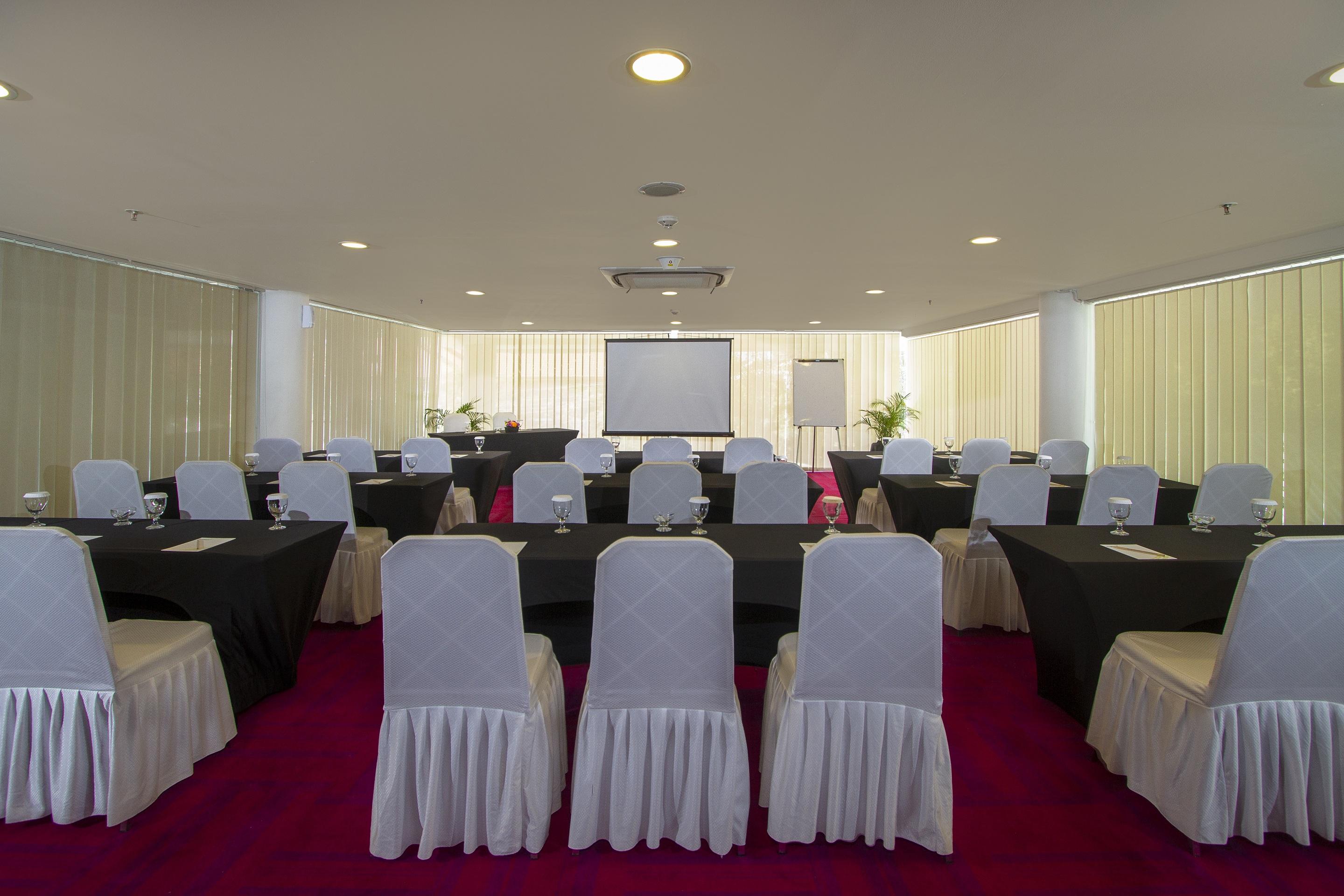 PrimeBiz Hotel Kuta Kuta Lombok Exterior foto